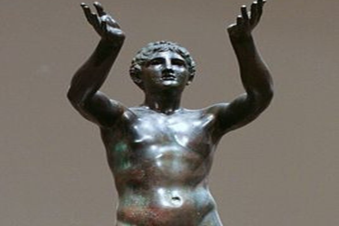 Az imádkozó fiú, bronzszobor, kb. Kr. e. 300, Altes Museum, Berlin (forrás: Wikipedia)